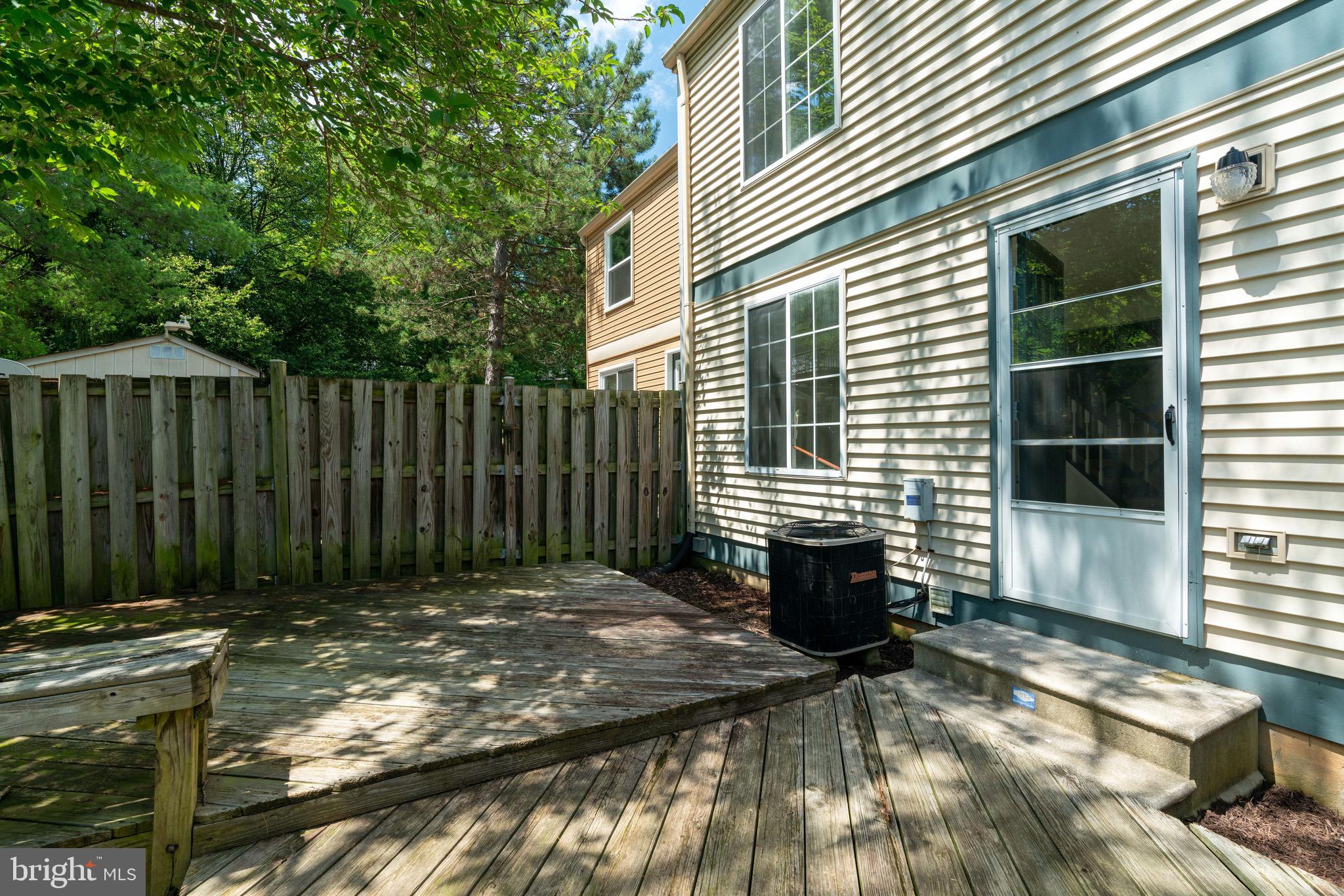 8765 Newington Commons Road Lorton, VA 22079 - Photo 44 of 51 Back Deck