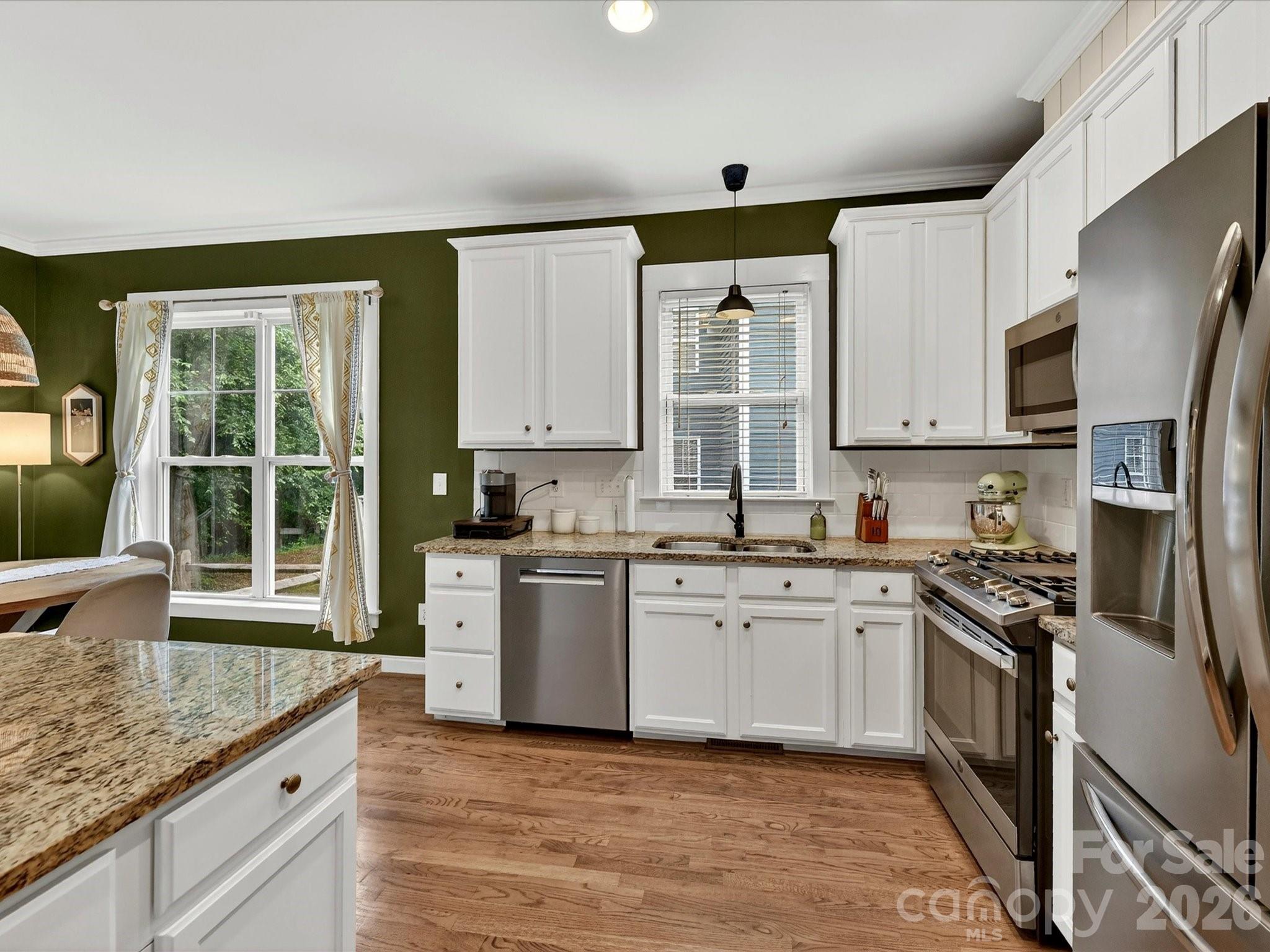 7553 Thorn Creek Lane Tega Cay, SC 29708 - Photo 18 of 46