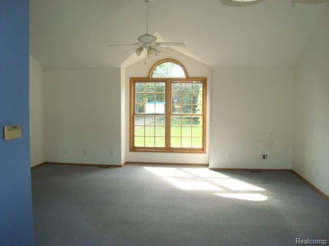 4729 Swoish Road North Branch, MI 48461 - Photo 3 of 13 DSC04904.jpg