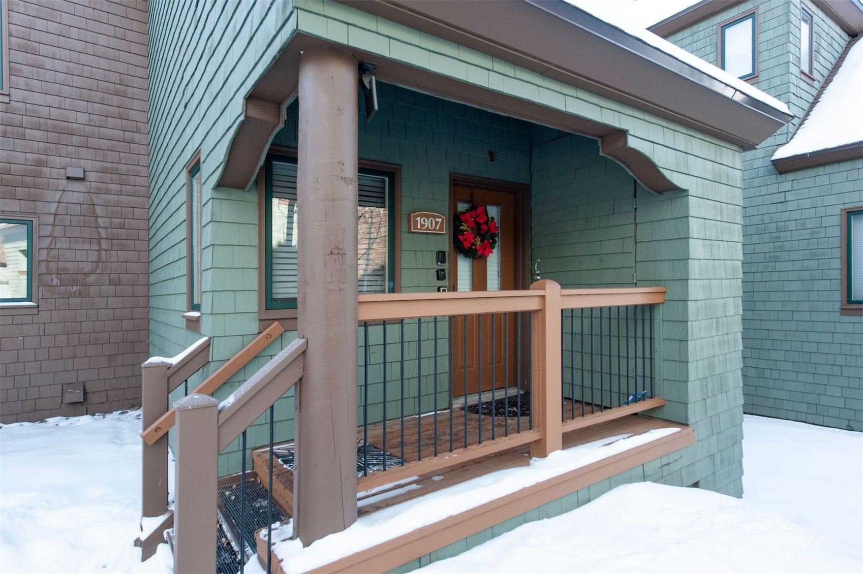 352 Wild Irishman Road, Unit 1907 Keystone, CO 80435 - Photo 29 of 43 a view of a house with a balcony