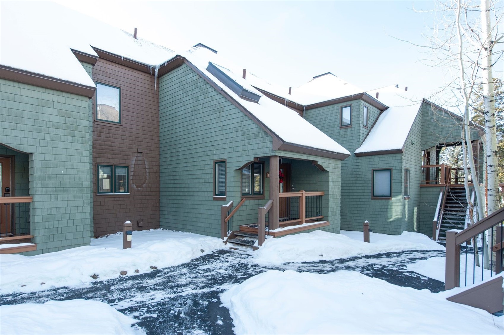 352 Wild Irishman Road, Unit 1907 Keystone, CO 80435 - Photo 30 of 43 a front view of a house