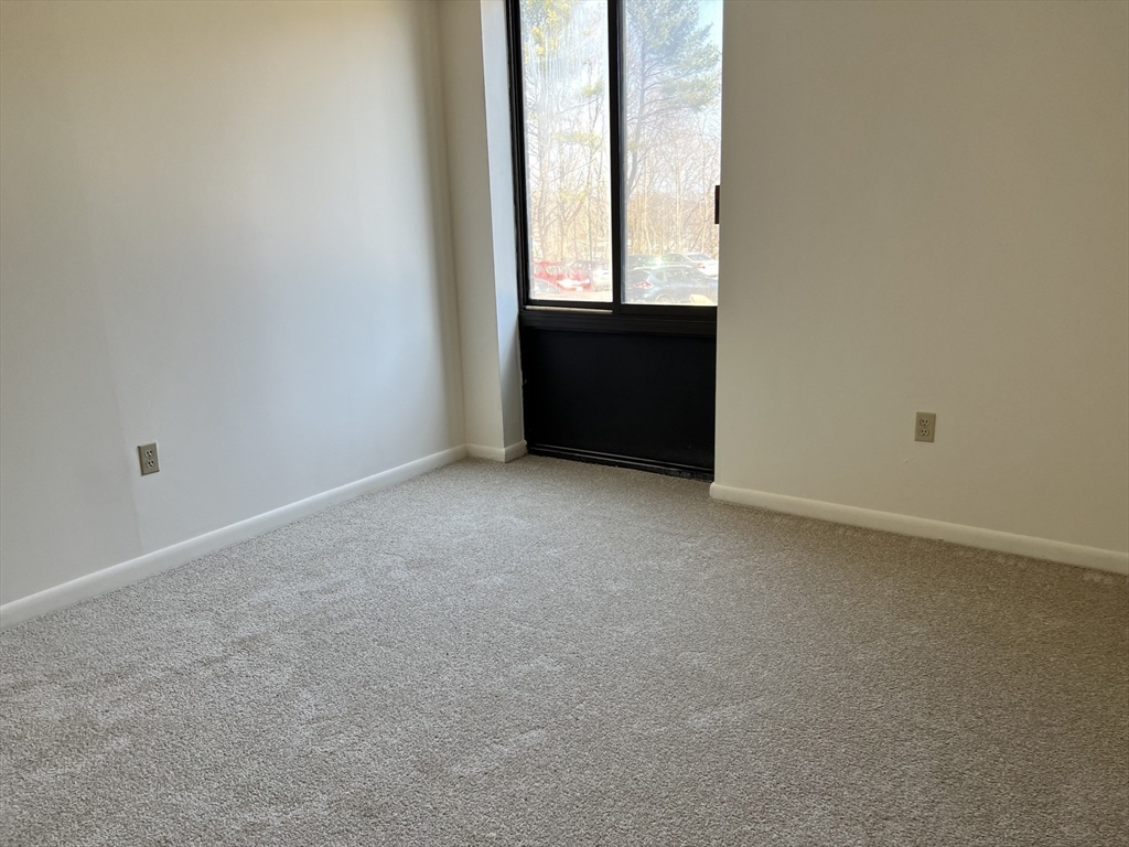 1006 Paradise Road, Unit 1F Swampscott, MA 01907 - Photo 16 of 27 Gallery Image 16