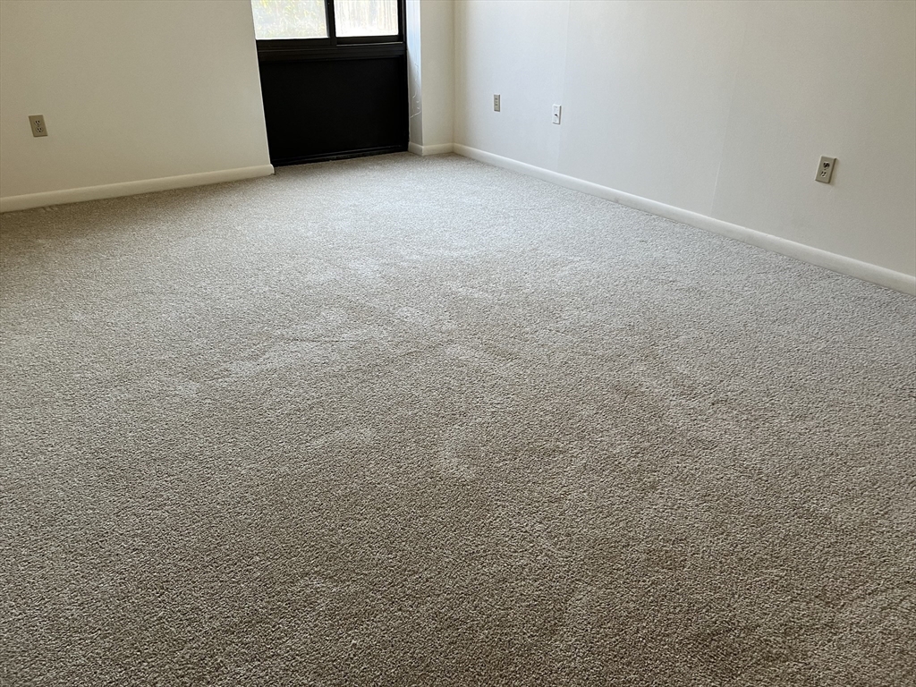 1006 Paradise Road, Unit 1F Swampscott, MA 01907 - Photo 17 of 27 Gallery Image 17