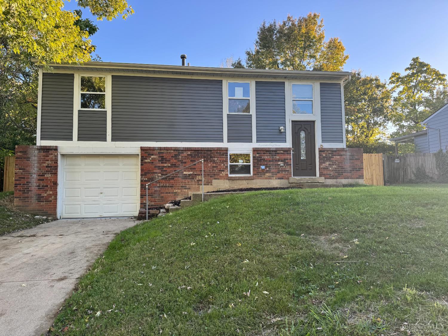 1863 West Kemper Road Forest Park, OH 45240 - Photo 2 of 42