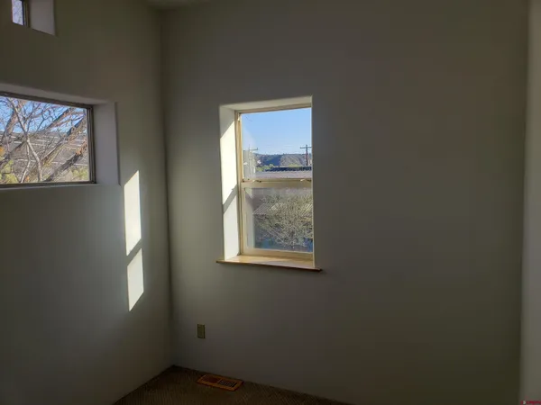 $700,000 | 3100-3104 West 2nd Avenue, Durango, CO 81301