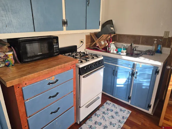 $700,000 | 3100-3104 West 2nd Avenue, Durango, CO 81301