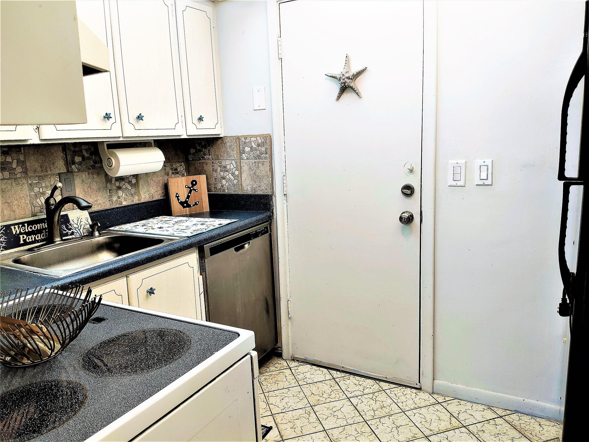 310 South Cypress Road, Unit 705 Pompano Beach, FL 33060 - Photo 6 of 15 Photo 6