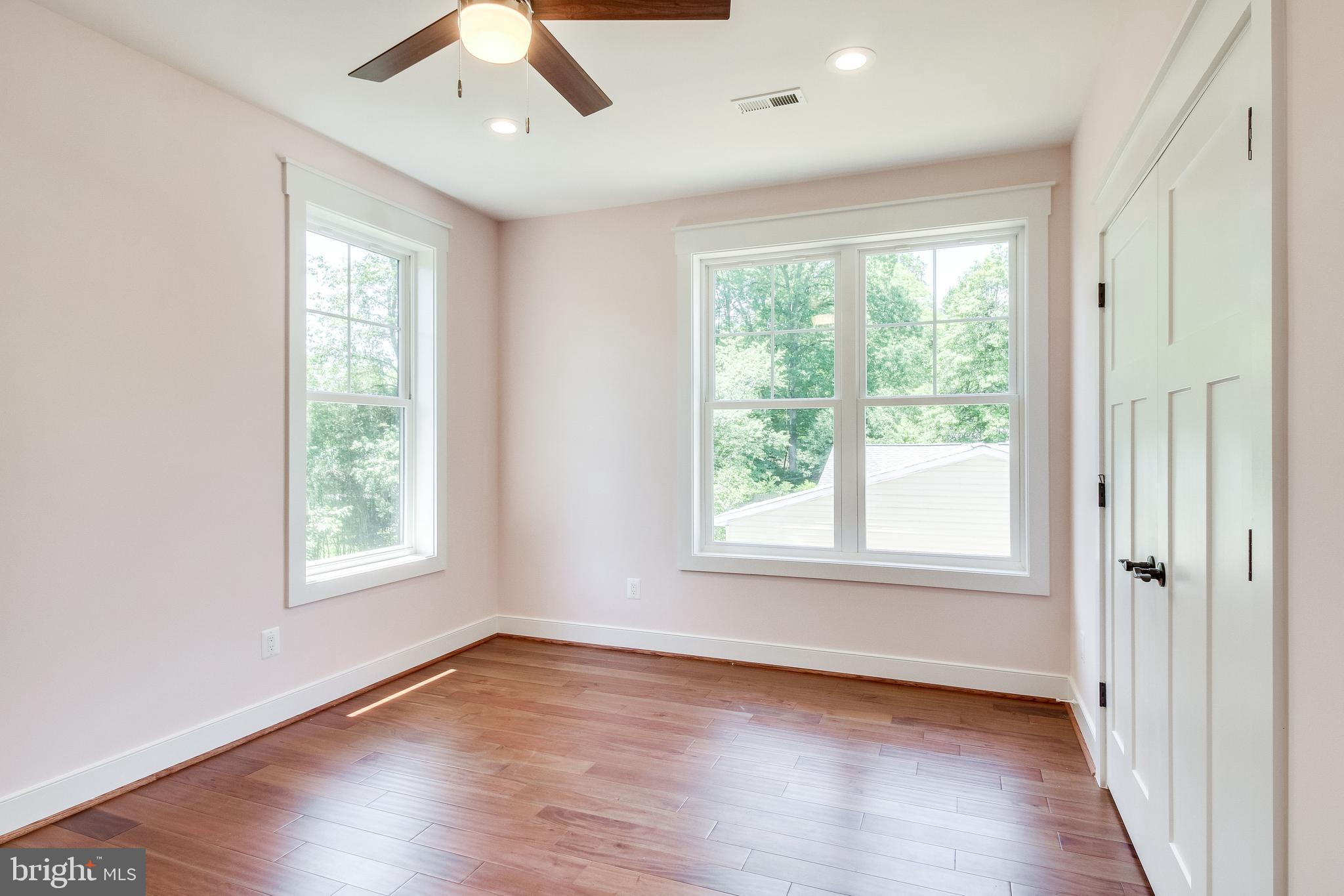 7115 Alger Road Falls Church, VA 22042 - Photo 9 of 13 Gallery Image 9