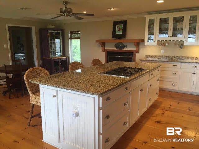 6377 Bay Road Mobile, AL 36605 - Photo 8 of 27 For Sale: 6377 Bay Road, Mobile, AL 36605 Kitchen