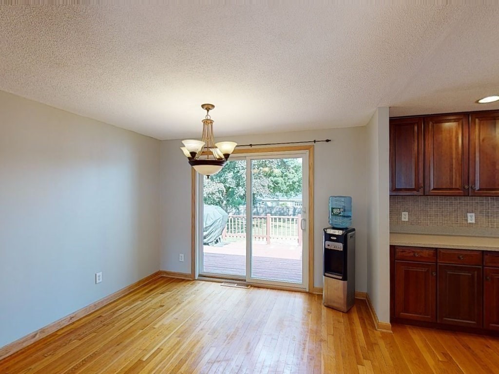 27 Standish Road Bellingham, MA 02019 - Photo 6 of 18 Gallery Image 6