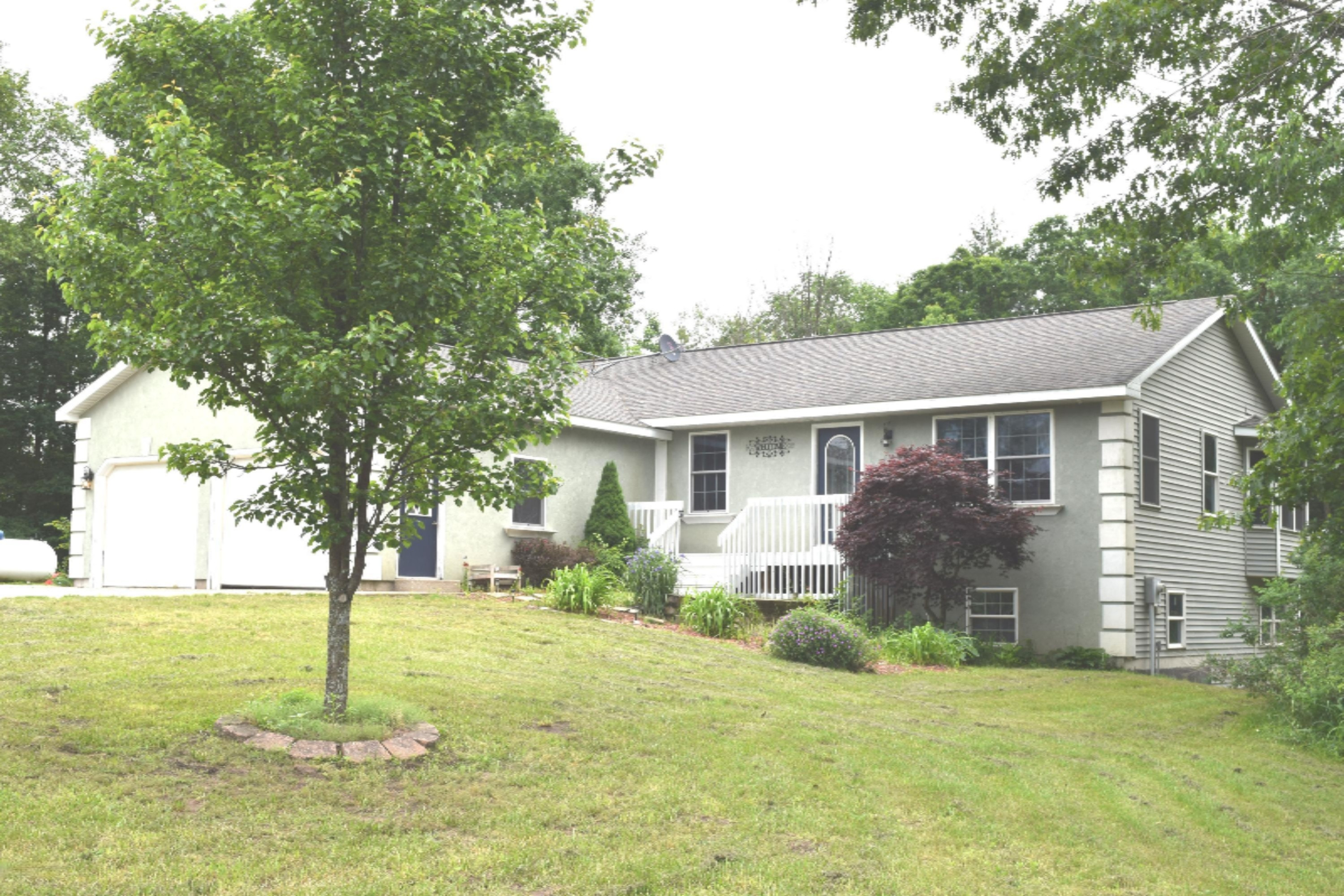 508 North Ravenna Road Ravenna, MI 49451 - Photo 1 of 31 Mark's 139
