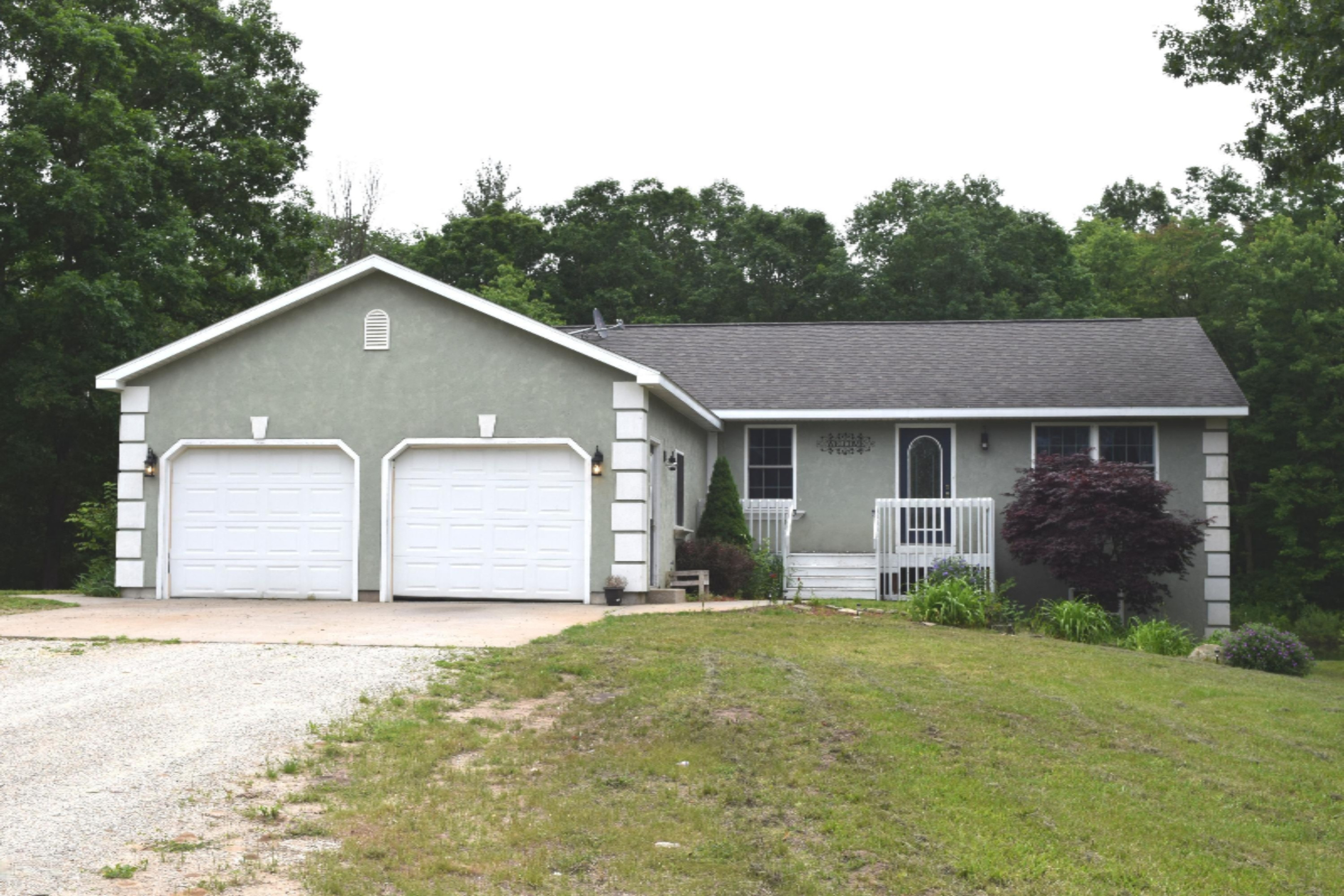 508 North Ravenna Road Ravenna, MI 49451 - Photo 2 of 31 Mark's 137