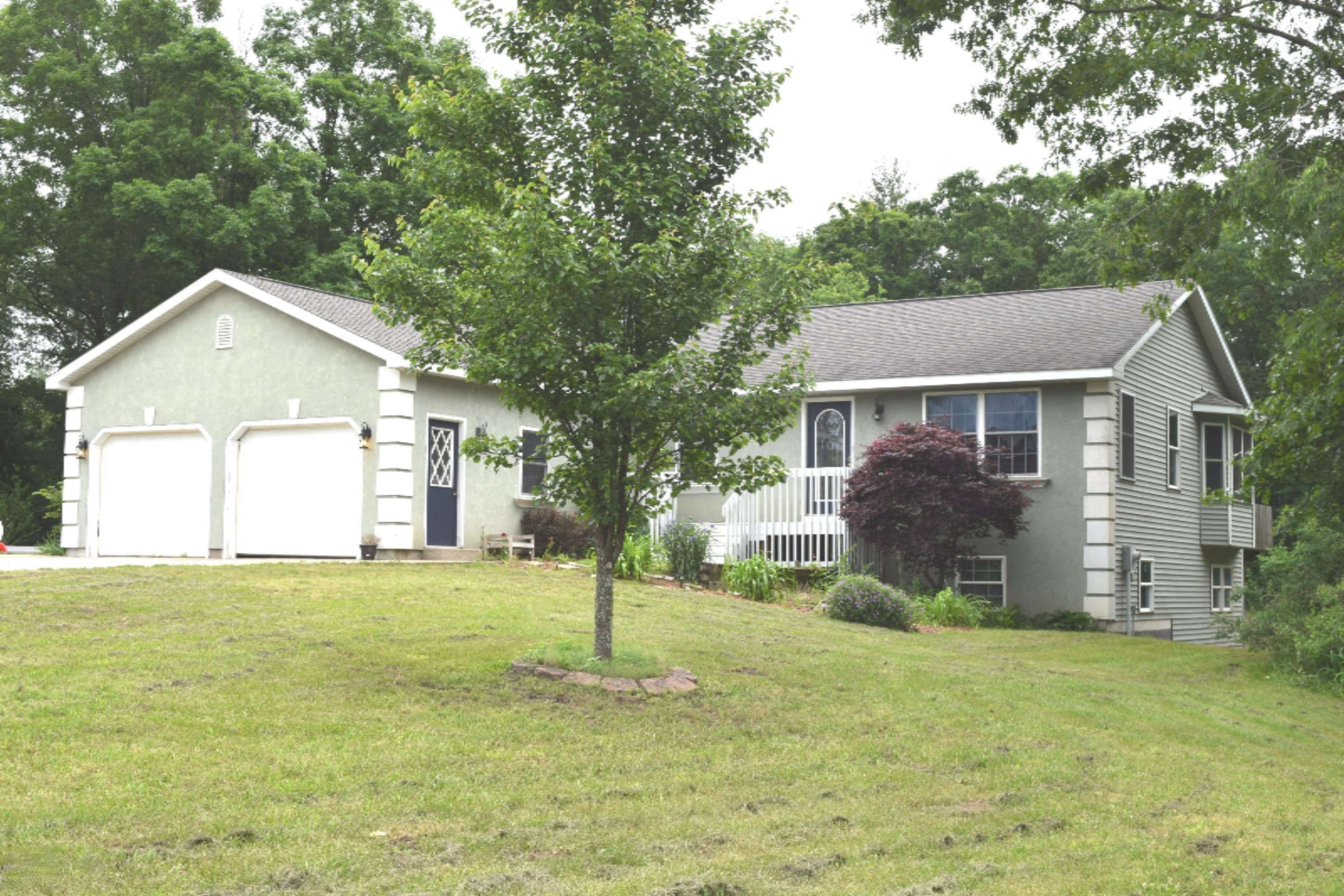 508 North Ravenna Road Ravenna, MI 49451 - Photo 3 of 31 Mark's 138