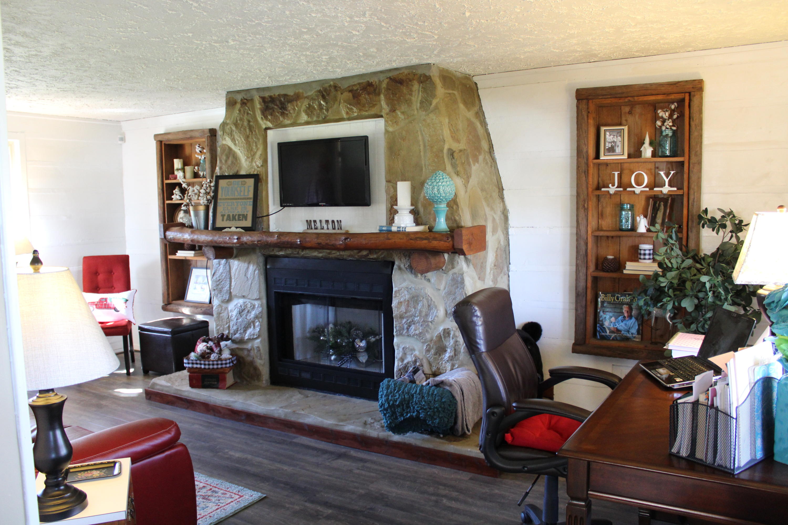 284 Stanley Hood Road Crossville, TN 38571 - Photo 3 of 23 IMG_1044