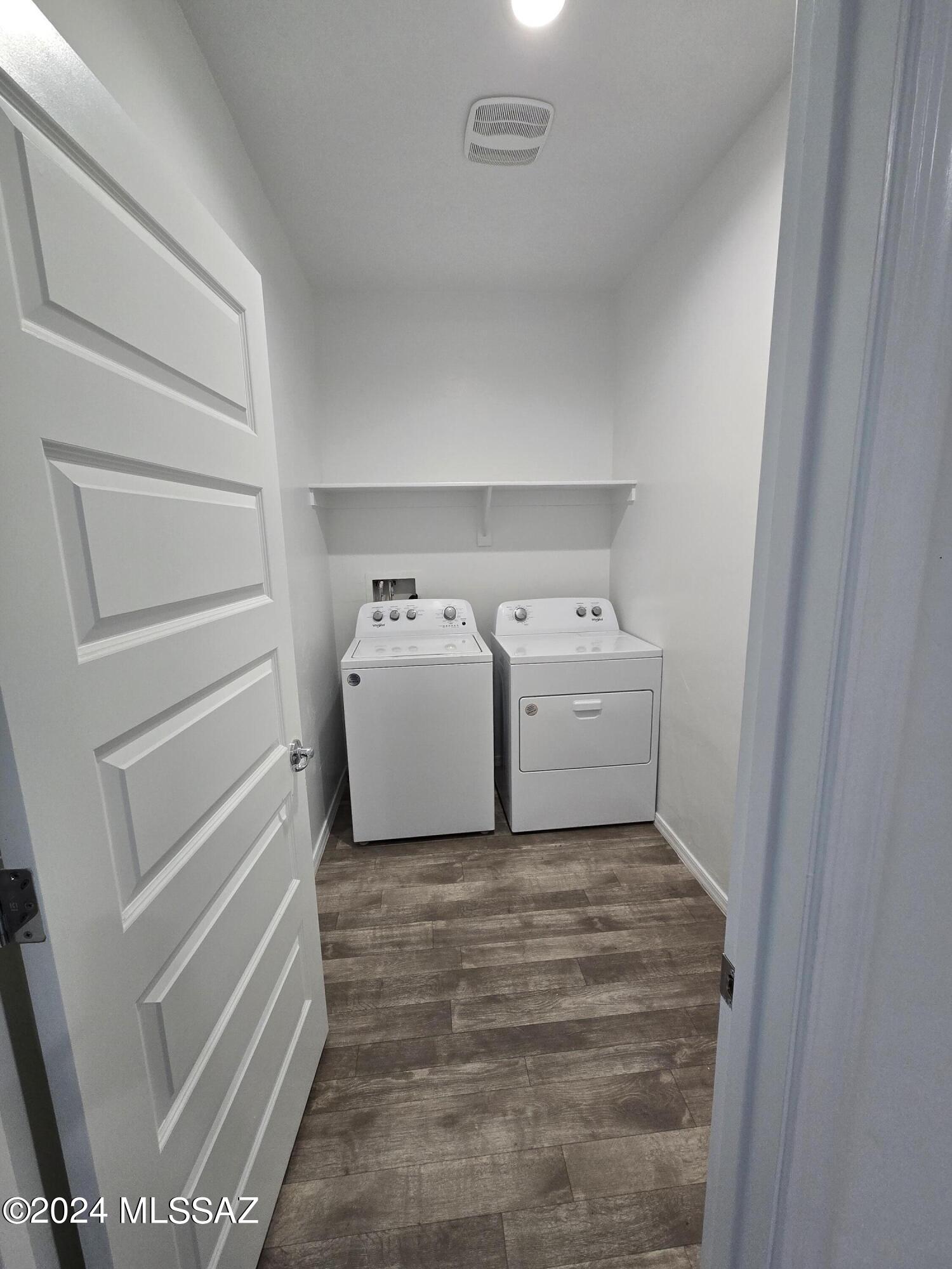 4877 South Avenida De Raspa Tucson, AZ 85746 - Photo 7 of 20 Laundry Room