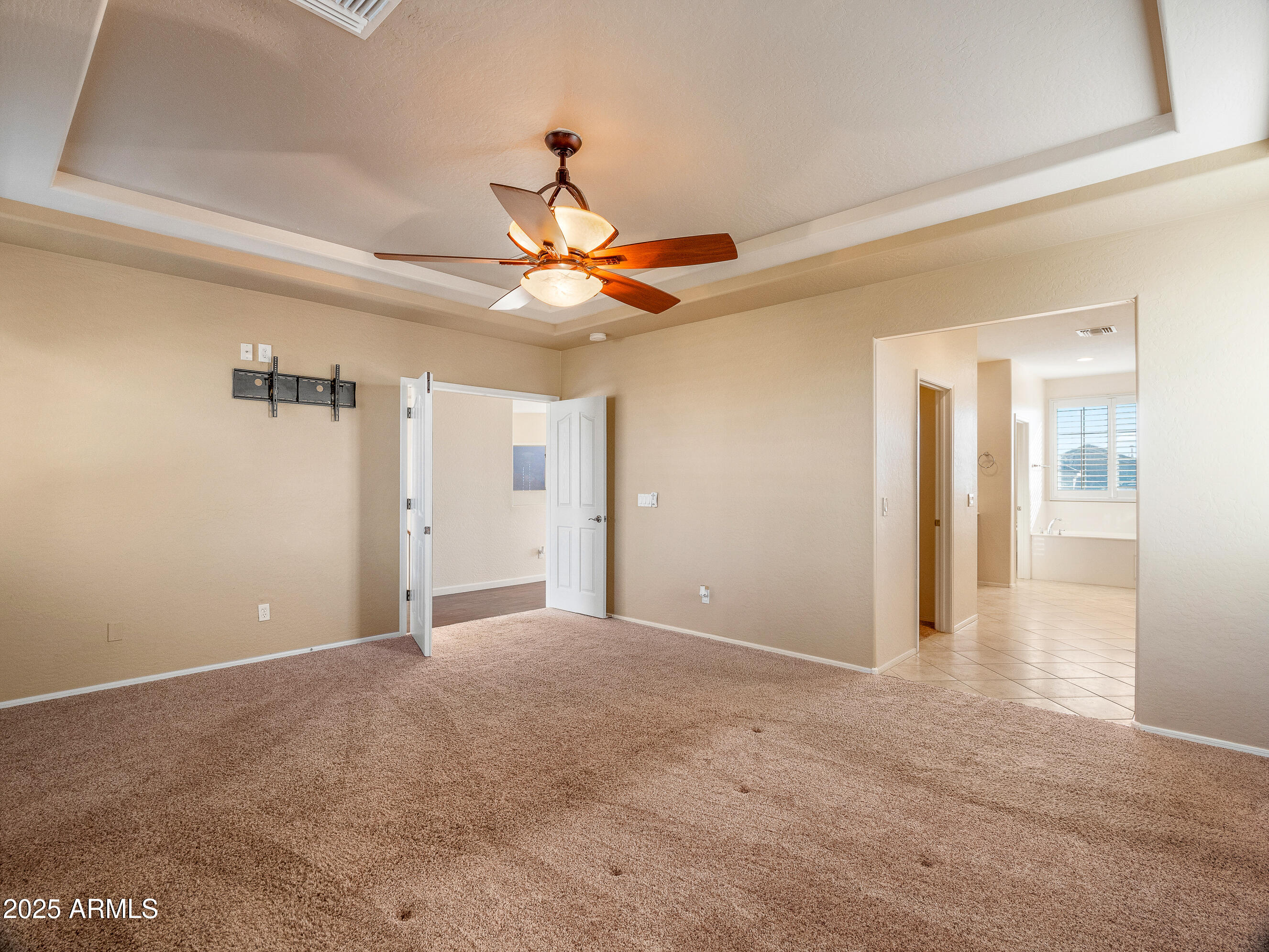 2602 West Trapanotto Road Phoenix, AZ 85086 - Photo 29 of 67 26_2602 W Trapanotto Road_Primary Bedroo