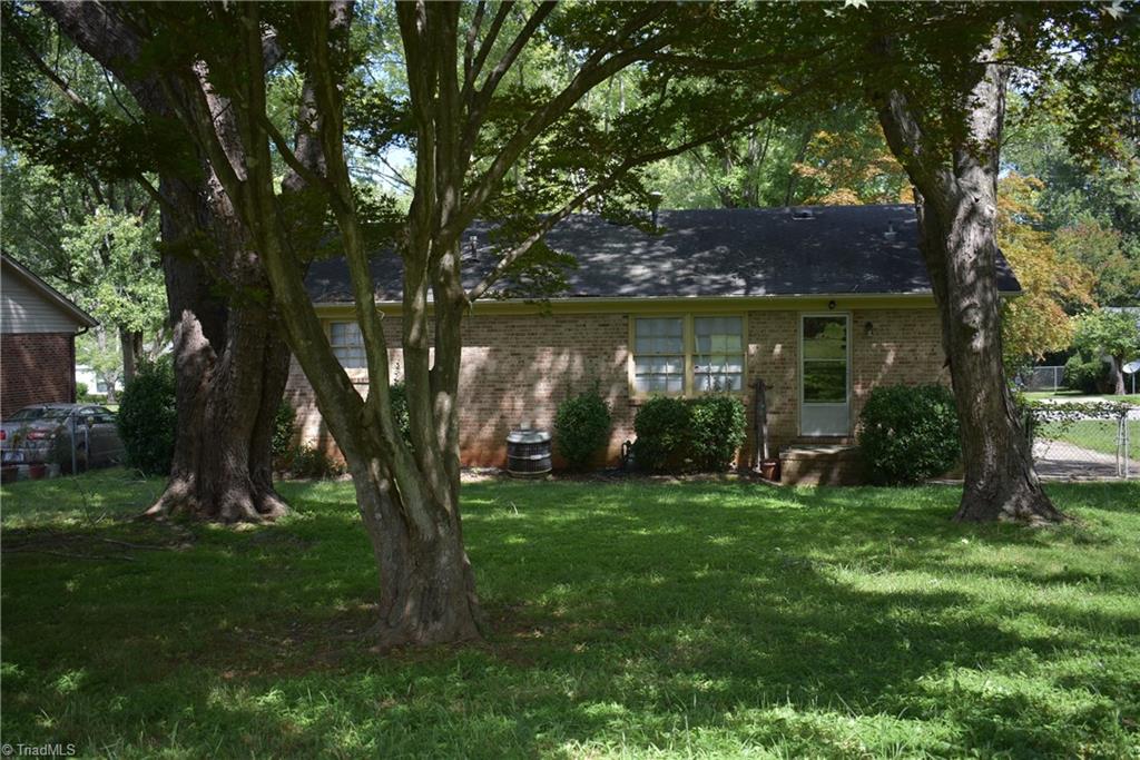 2508 Fernbrook Road Greensboro, NC 27405 - Photo 13 of 14 Backyard