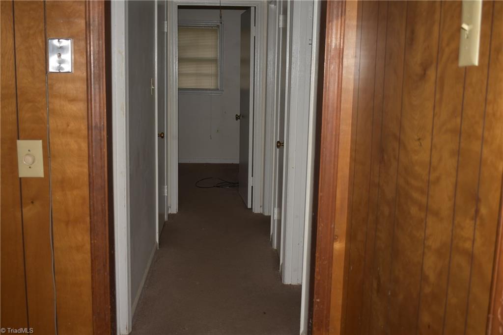 2508 Fernbrook Road Greensboro, NC 27405 - Photo 9 of 14 Hallway