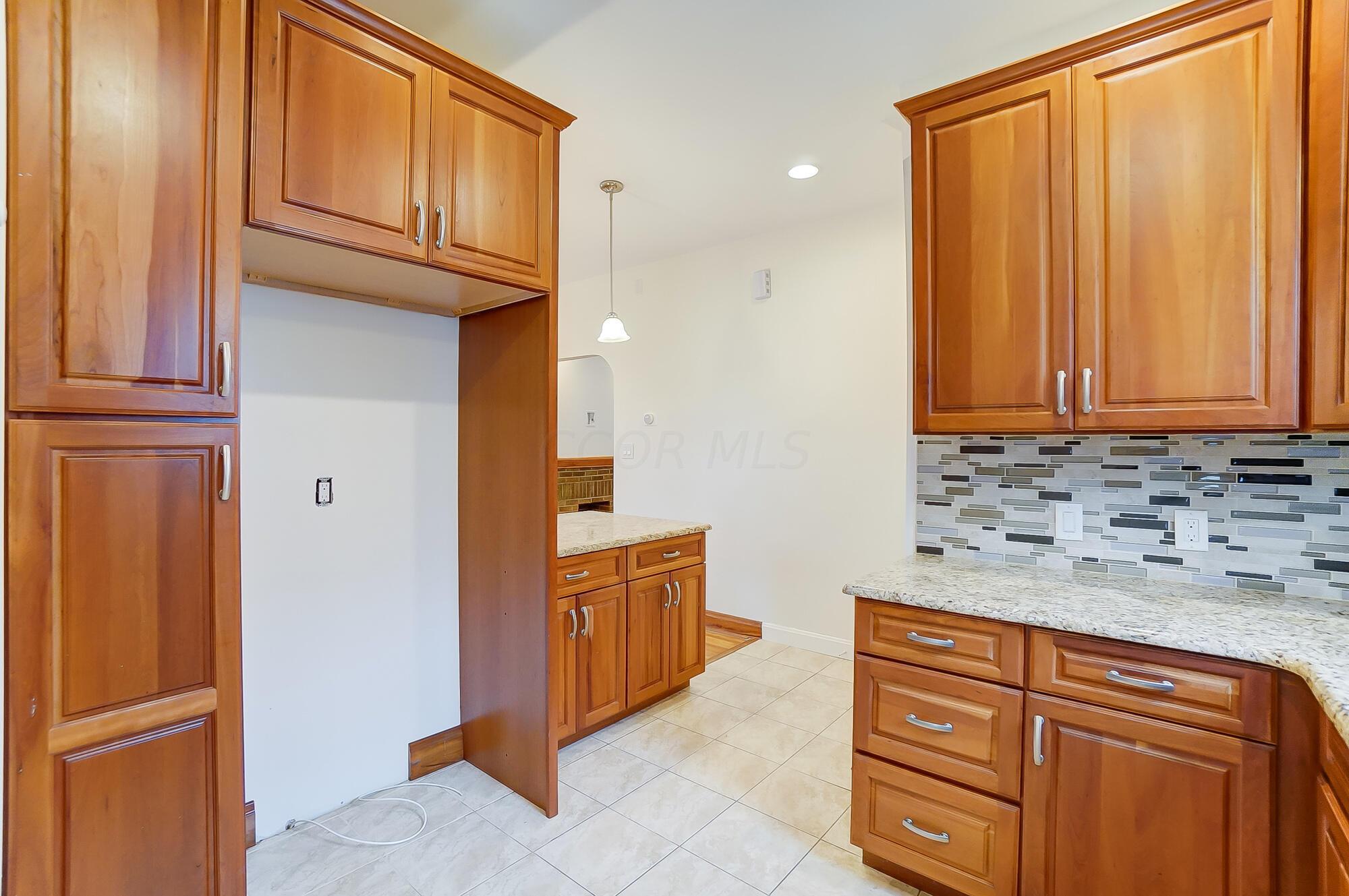 923 McClain Road Columbus, OH 43212 - Photo 14 of 51 027