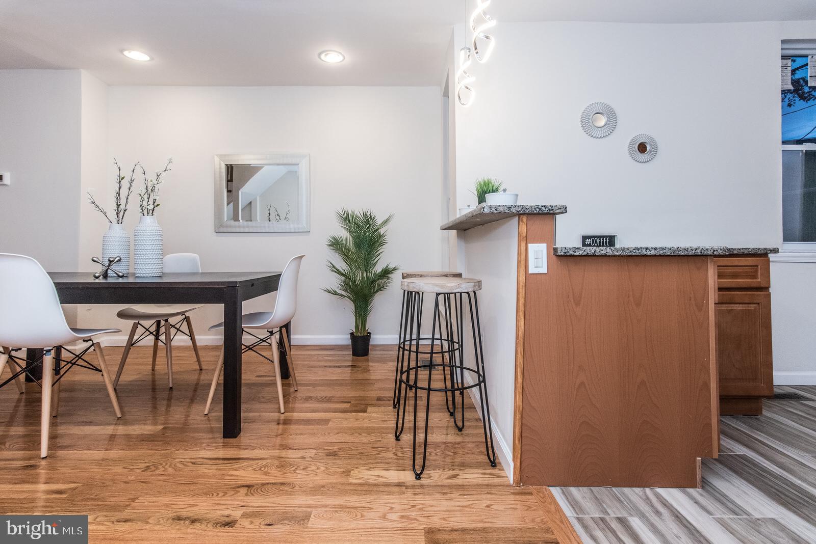 7426 Beverly Road Philadelphia, PA 19138 - Photo 17 of 40 Dining/Kitchen