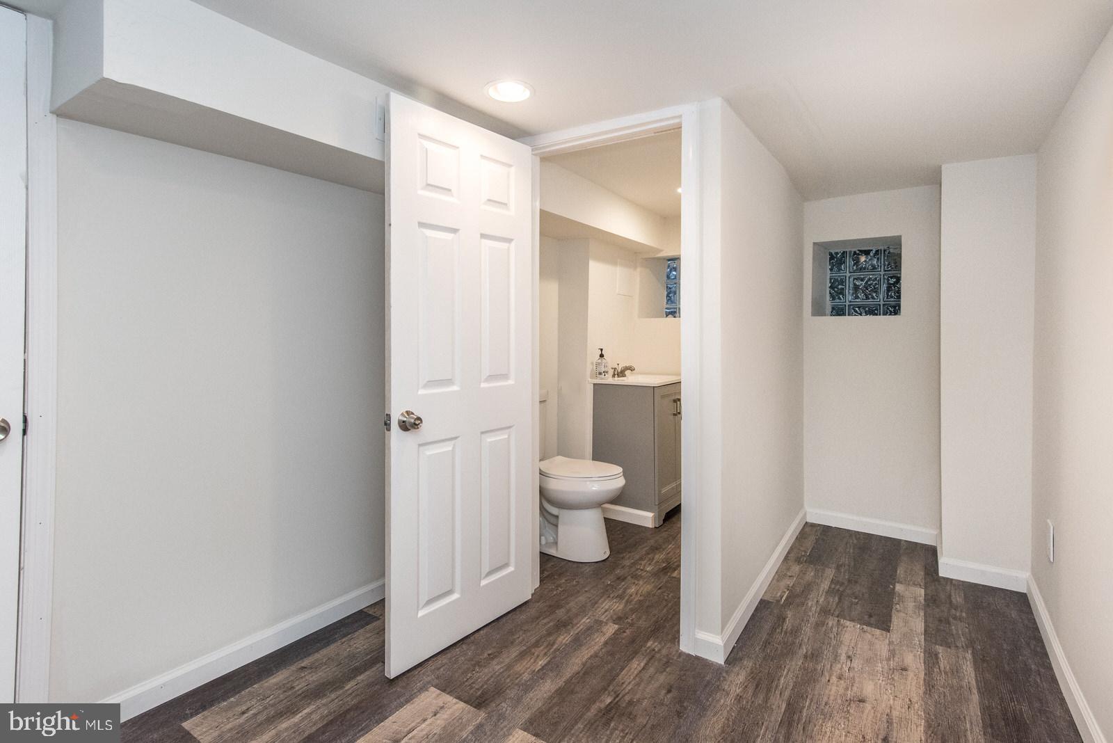 7426 Beverly Road Philadelphia, PA 19138 - Photo 36 of 40 Basement with bathroom