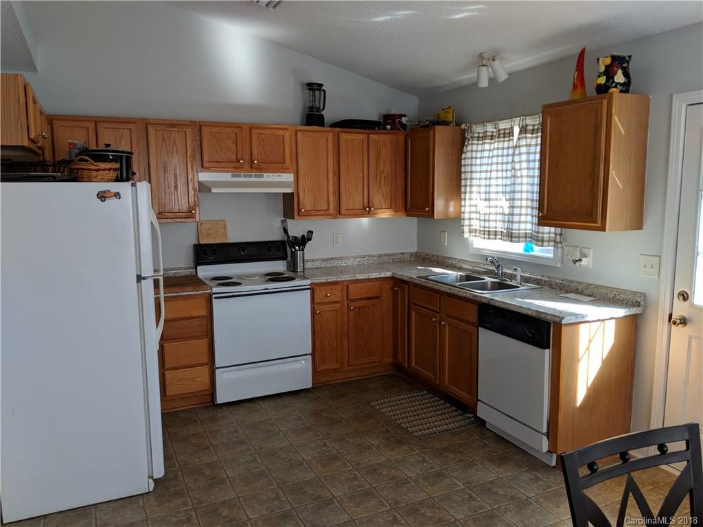 181 Island Terrace Road Statesville, NC 28677 - Photo 3 of 15 Gallery Image 3