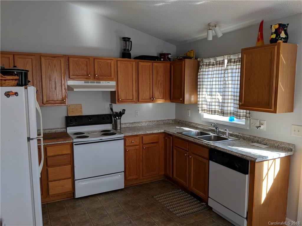 181 Island Terrace Road Statesville, NC 28677 - Photo 4 of 15 Gallery Image 4