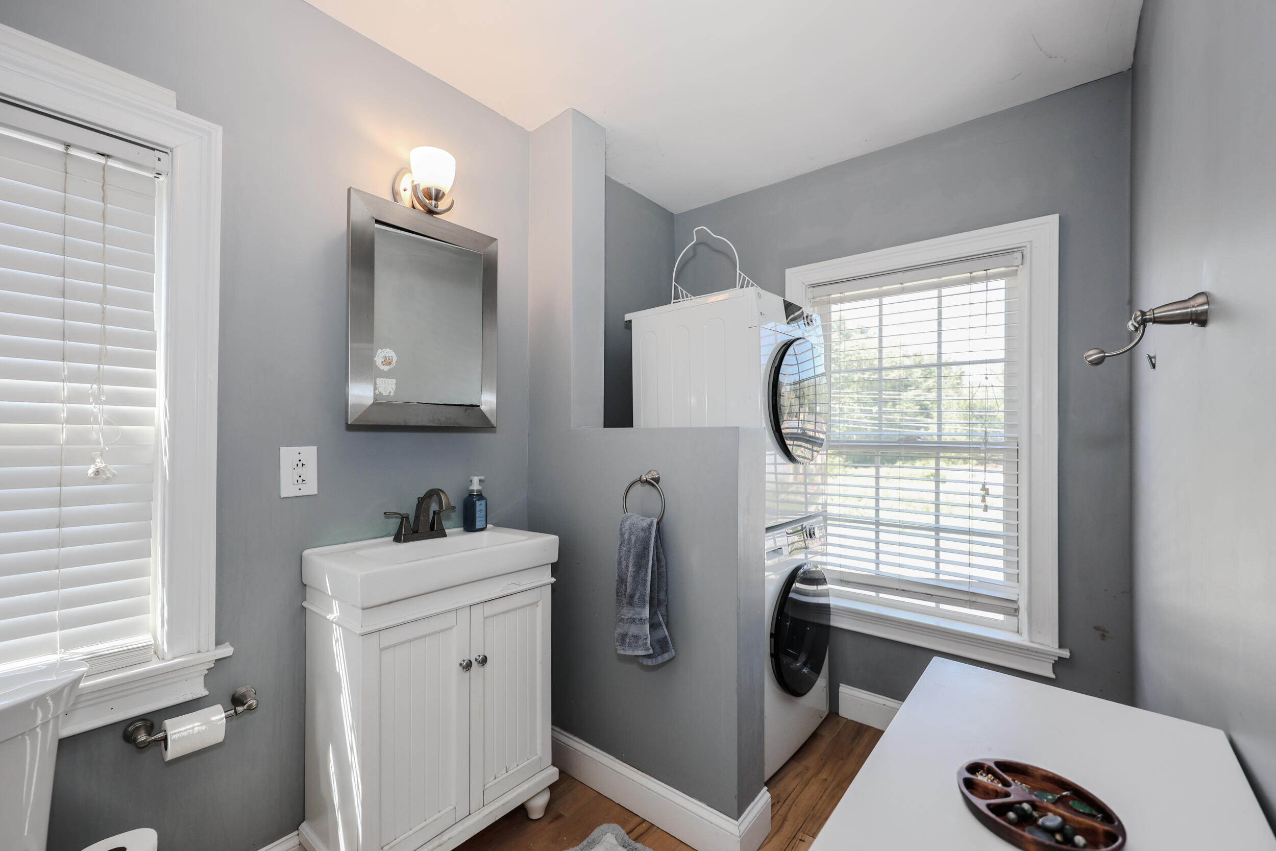 30 York Street, Unit 1 Kennebunk, ME 04043 - Photo 49 of 65 Apt Full Bath / Laundry