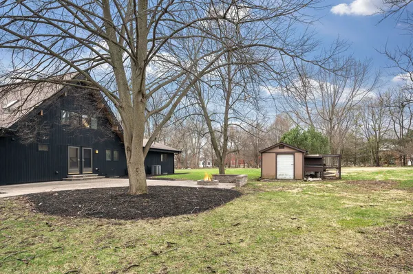 $675,000 | 5N584 Dunham Trails Road, Wayne, IL 60184