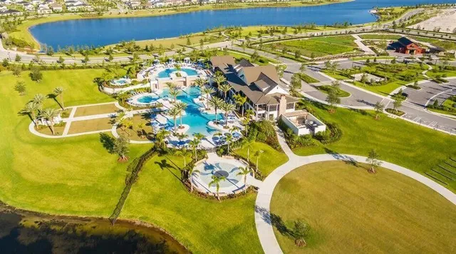 $669,500 | 1887 Wandering Willow Way, Loxahatchee, FL 33470