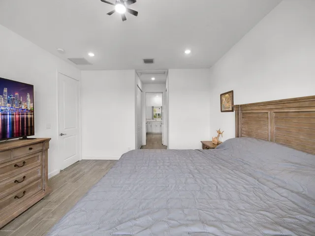 $669,500 | 1887 Wandering Willow Way, Loxahatchee, FL 33470