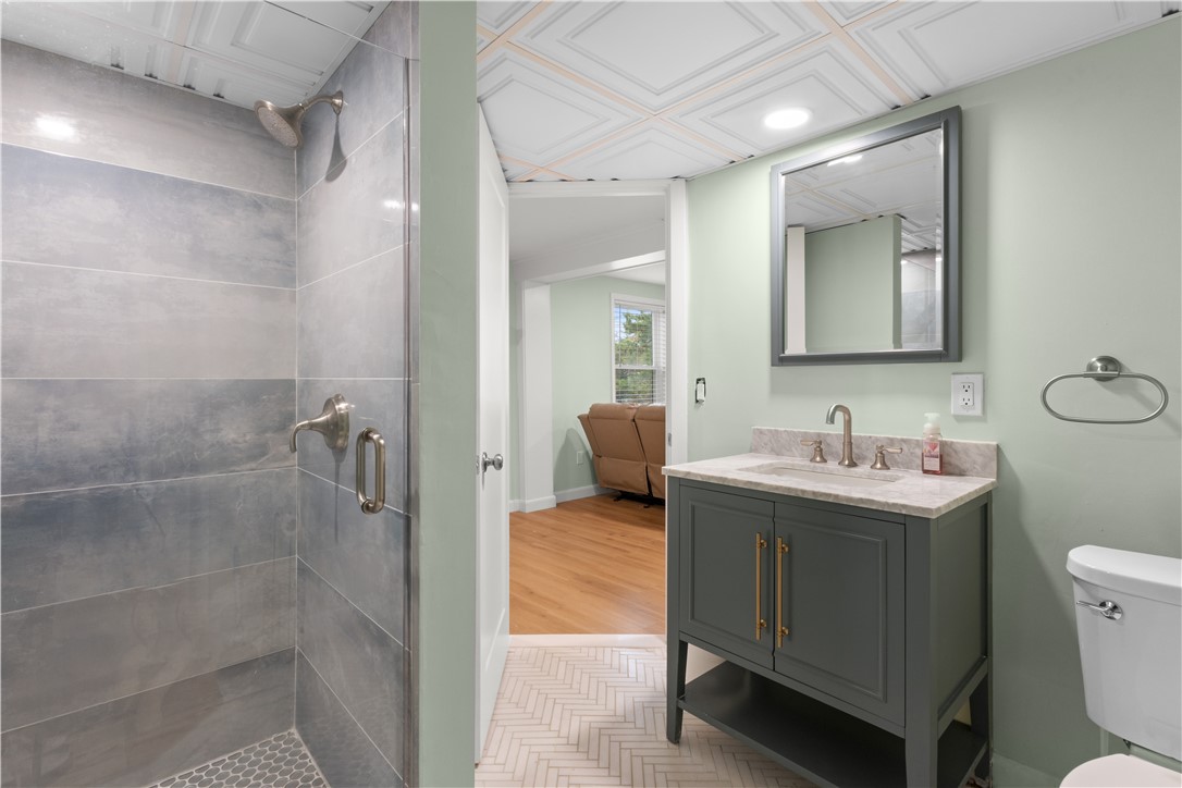 446 Atlantic Avenue Westerly, RI 02891 - Photo 23 of 36