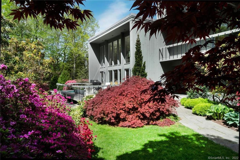 109 Davis Hill Road Weston, CT 06883 - Photo 1 of 1