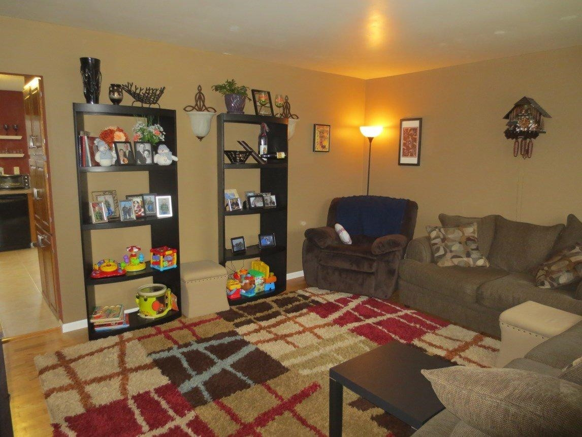 41778 Coolidge Belleville, MI 48111 - Photo 4 of 10 LIVING ROOM