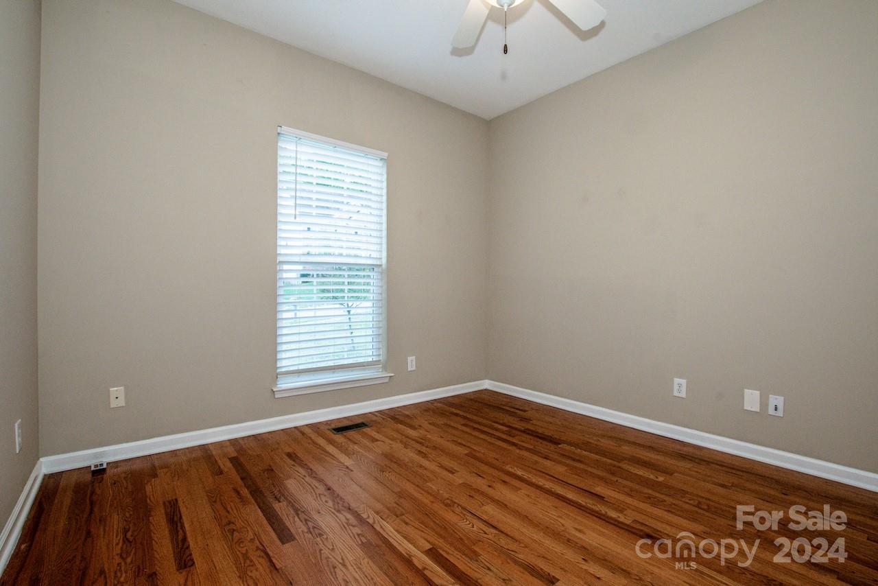 10705 Hellebore Road Charlotte, NC 28213 - Photo 35 of 44 Gallery Image 35