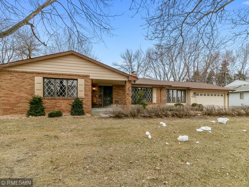 2825 Centerville Road Little Canada, MN 55117 - Photo 1 of 1 Gallery Image 1
