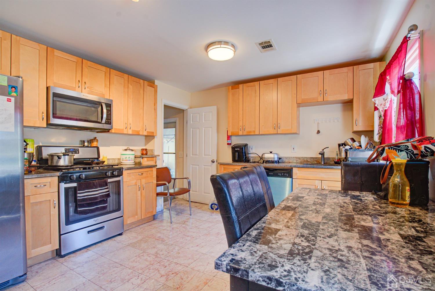 38 Old Stage Road East Brunswick, NJ 08816 - Photo 5 of 15 Gallery Image 5