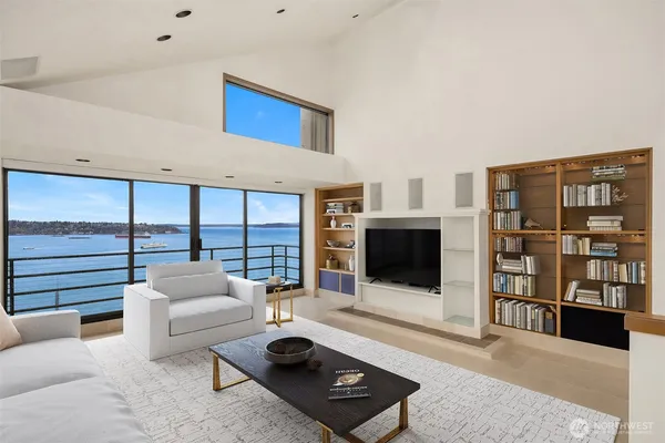 $1,995,000 | 2021 1st Avenue, Unit F20, Seattle, WA 98121