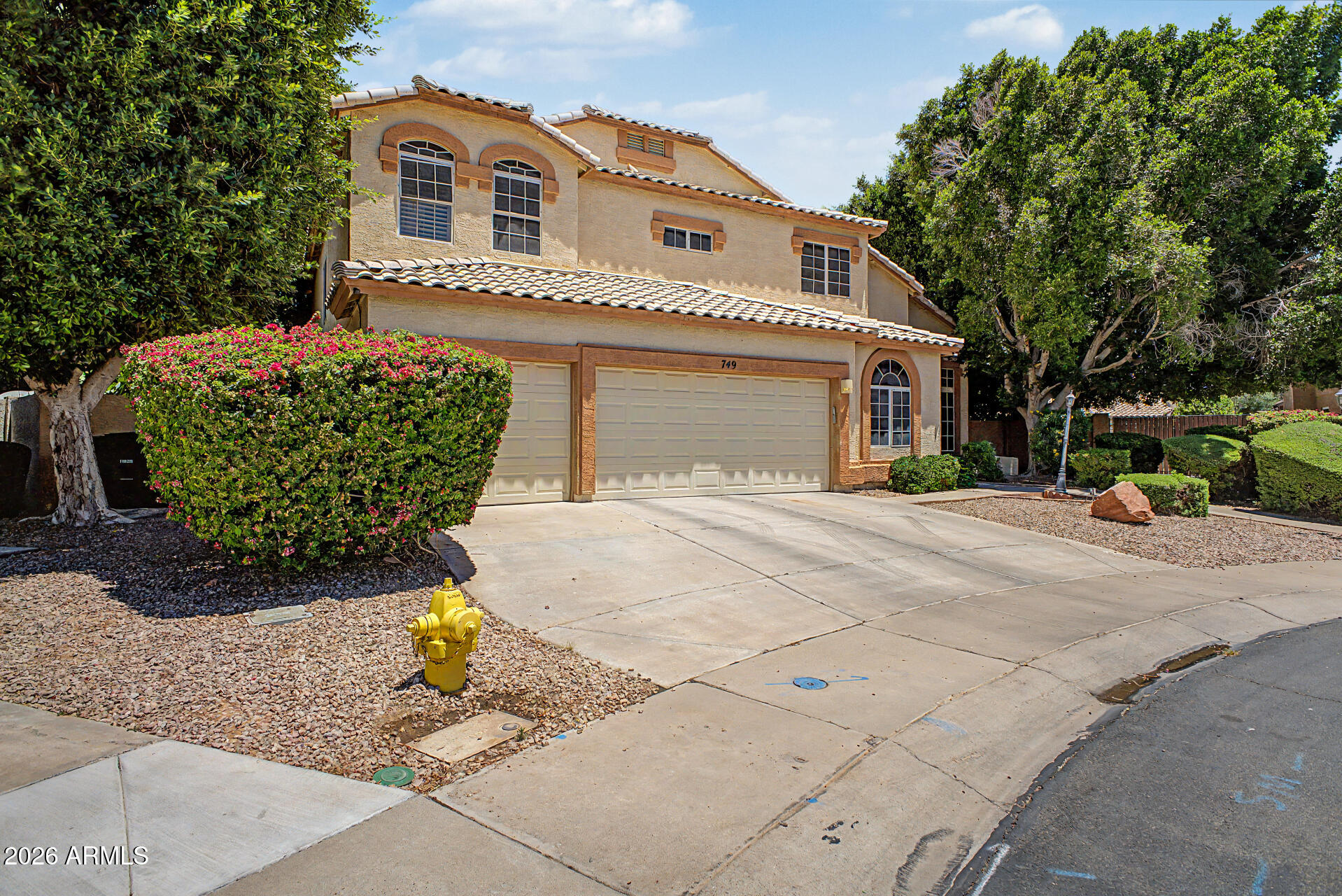 749 South Copper Key Court Gilbert, AZ 85233 - Photo 2 of 50