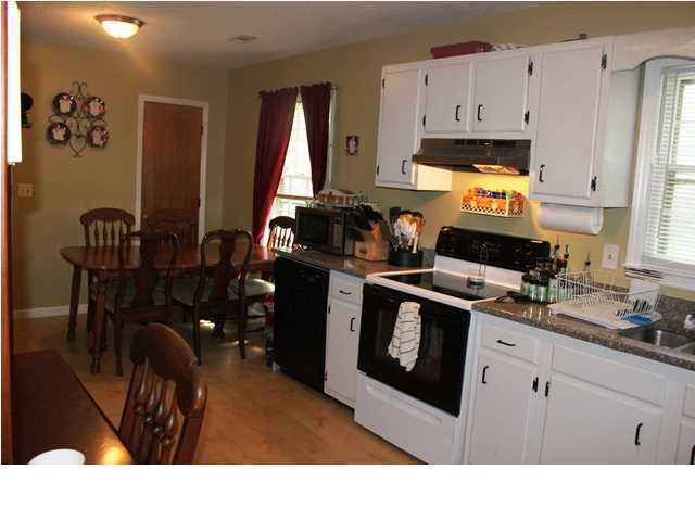 29 Kenilworth Road Goose Creek, SC 29445 - Photo 4 of 22 Additional Photo