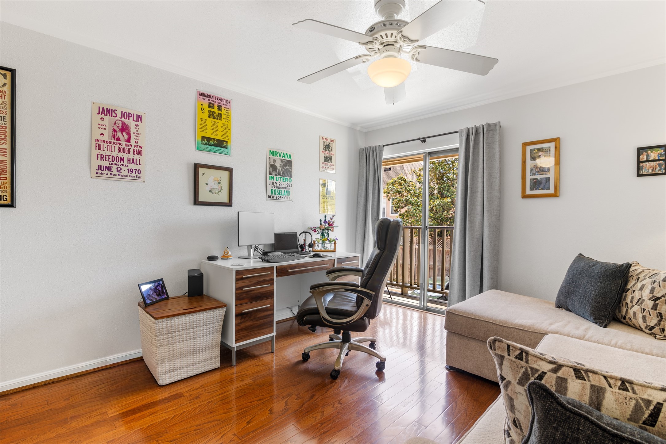 2829 Timmons Lane, Unit 228 Houston, TX 77027 - Photo 14 of 27