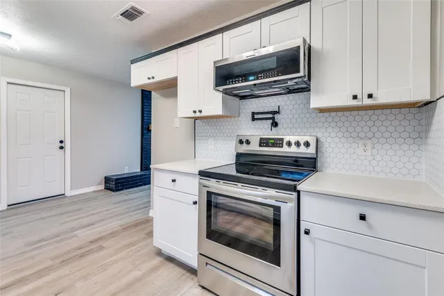 $259,000 | 821 Sequoia Drive, Lancaster, TX 75146