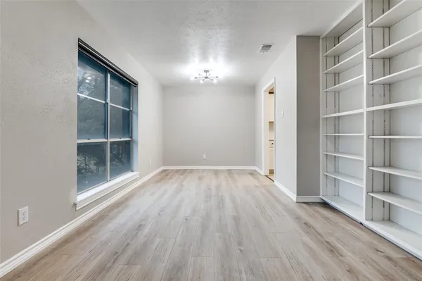 $259,000 | 821 Sequoia Drive, Lancaster, TX 75146