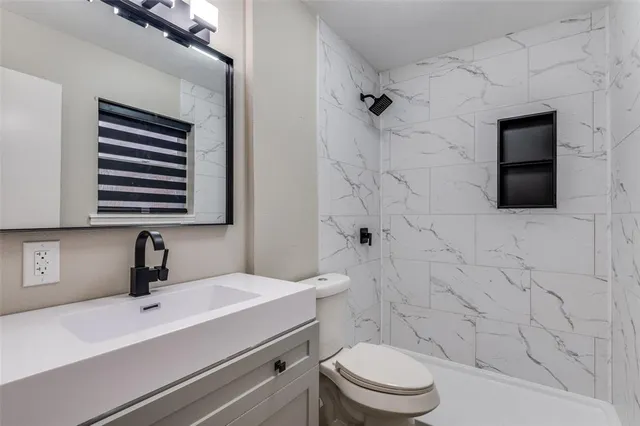 $259,000 | 821 Sequoia Drive, Lancaster, TX 75146