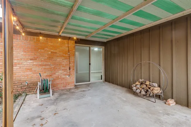 $259,000 | 821 Sequoia Drive, Lancaster, TX 75146