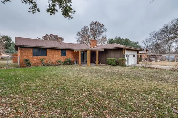 $259,000 | 821 Sequoia Drive, Lancaster, TX 75146
