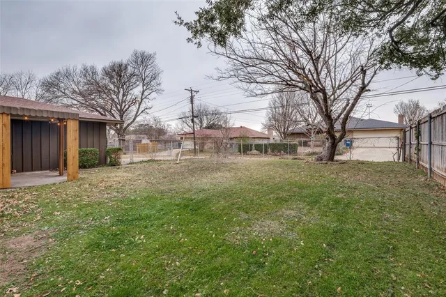 $259,000 | 821 Sequoia Drive, Lancaster, TX 75146