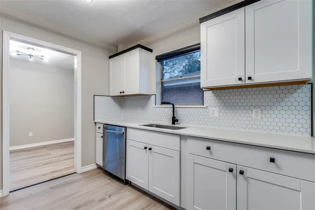 $259,000 | 821 Sequoia Drive, Lancaster, TX 75146