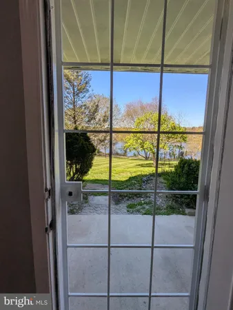 $2,000 | 12221 Eagles Nest Court, Unit B, Germantown, MD 20874