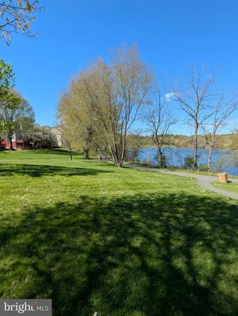 $2,000 | 12221 Eagles Nest Court, Unit B, Germantown, MD 20874